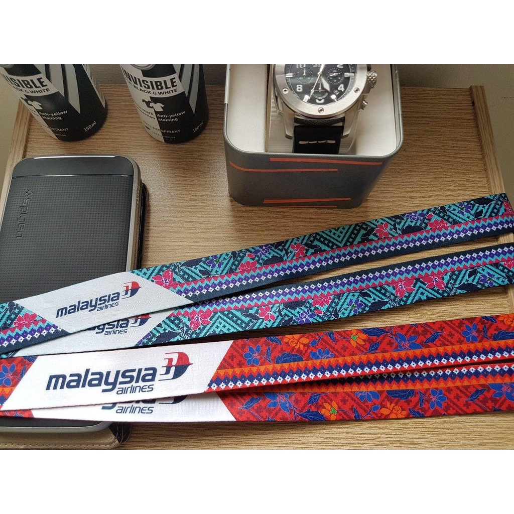 [MALAYSIA] Malaysia Airlines Lanyards FREE ID HOLDER MAS MAB Lanyard Keychain Pilot Student Pilot Boeing Engineer