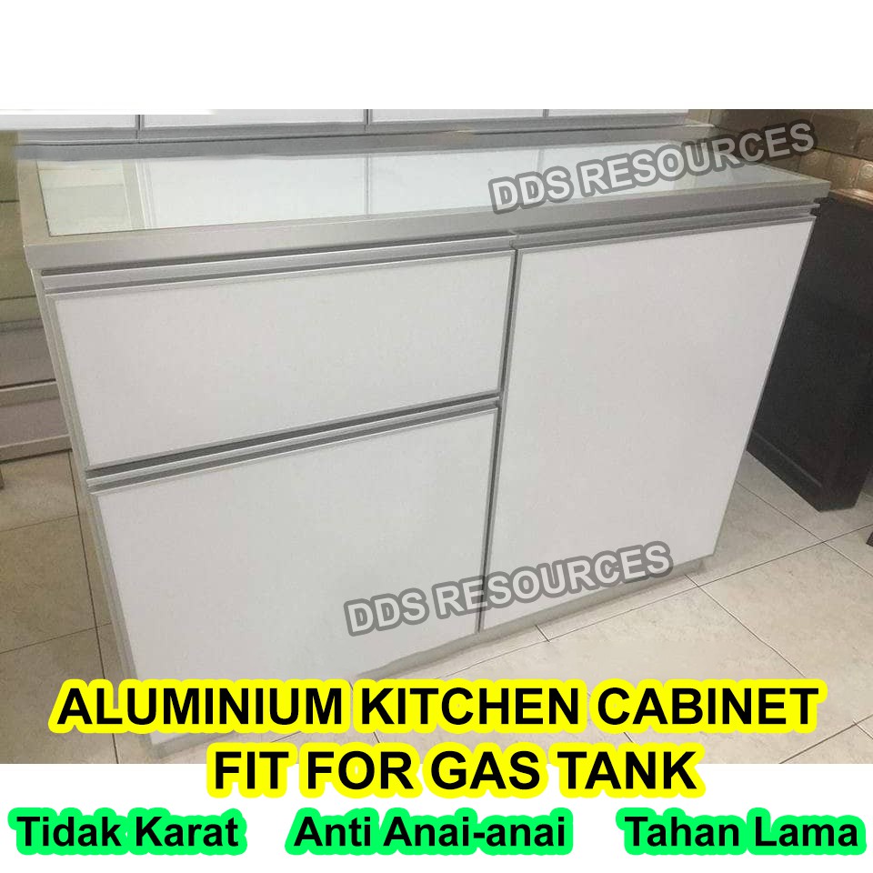 Pin By Yazid Jembi On Kabinet Dapur Hitam Merah Aluminium Sepenuhnya Kitchen Design Latest Modular Kitchen Design Modular Kitchen Designs