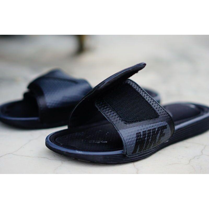 nike sandals latest model