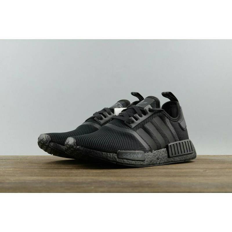 all black nmd