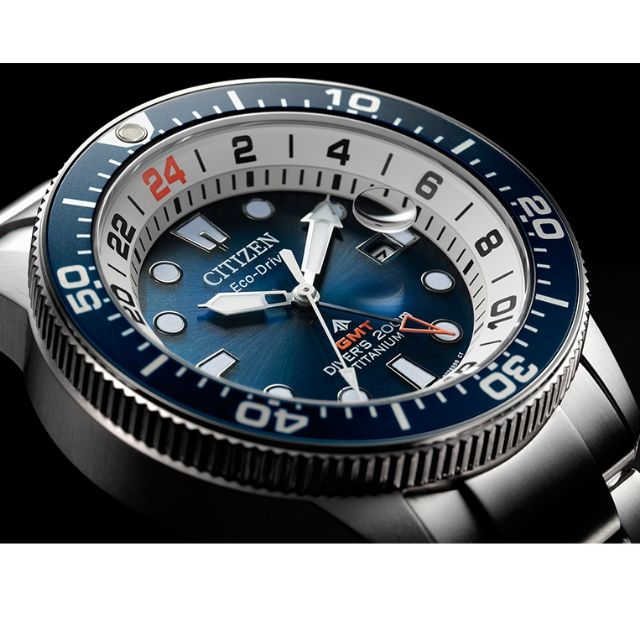 citizen eco drive diver titanium