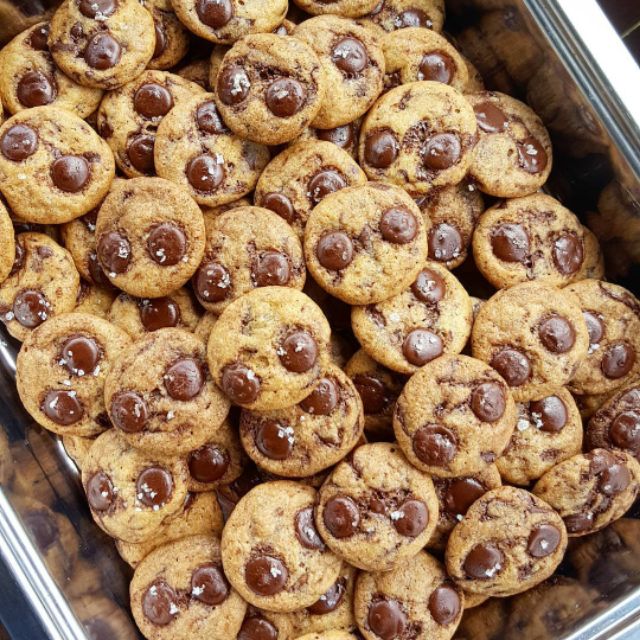 BISKUT RAYA 2021 SEA SALT CHOCOLATE CHIPS COOKIES (PREMIUM INGREDIENT