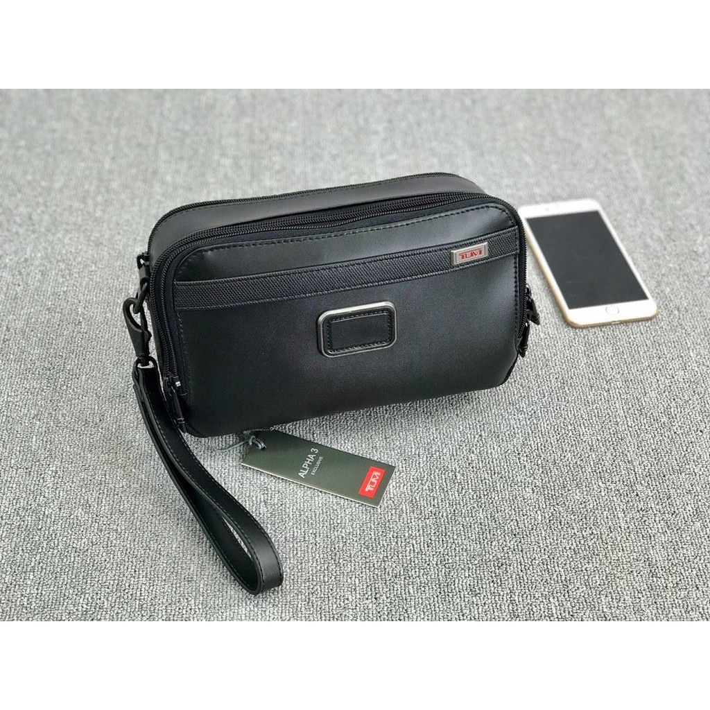 tumi wash bag