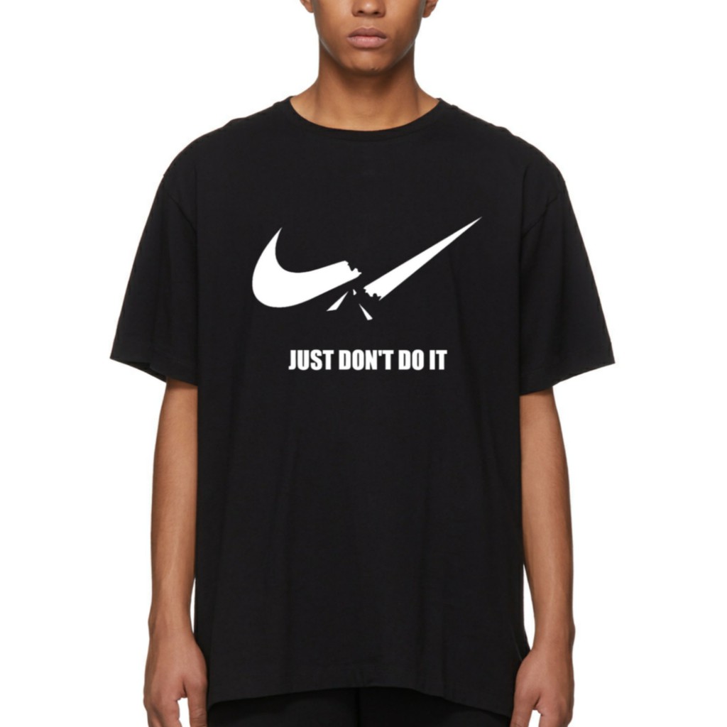 Nike T-shirt Broken Swoosh UNISEX 100 