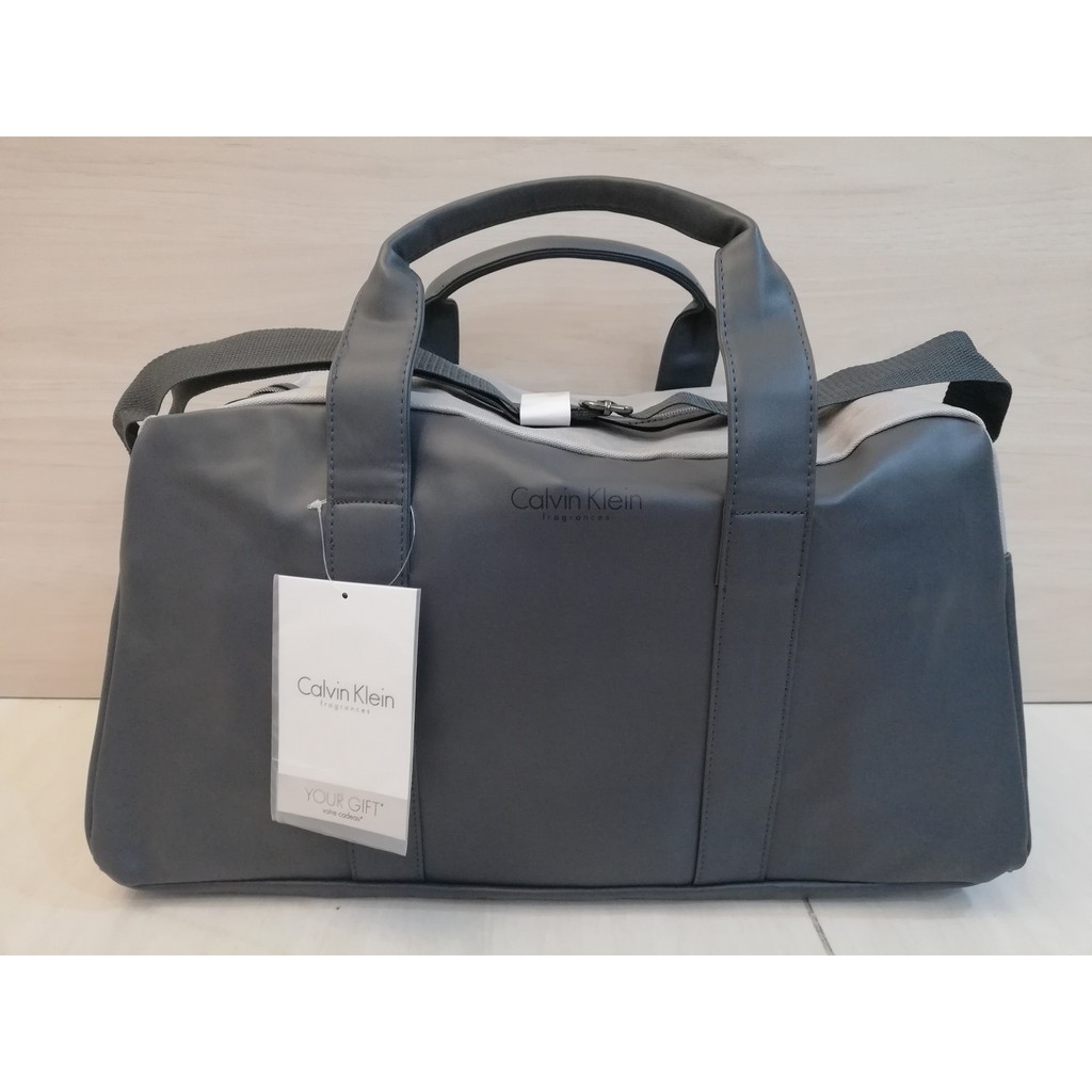 Calvin Klein Fragrances Faux Leather Travel Bag 60cm L x 28cm H x 20cm D |  Shopee Malaysia