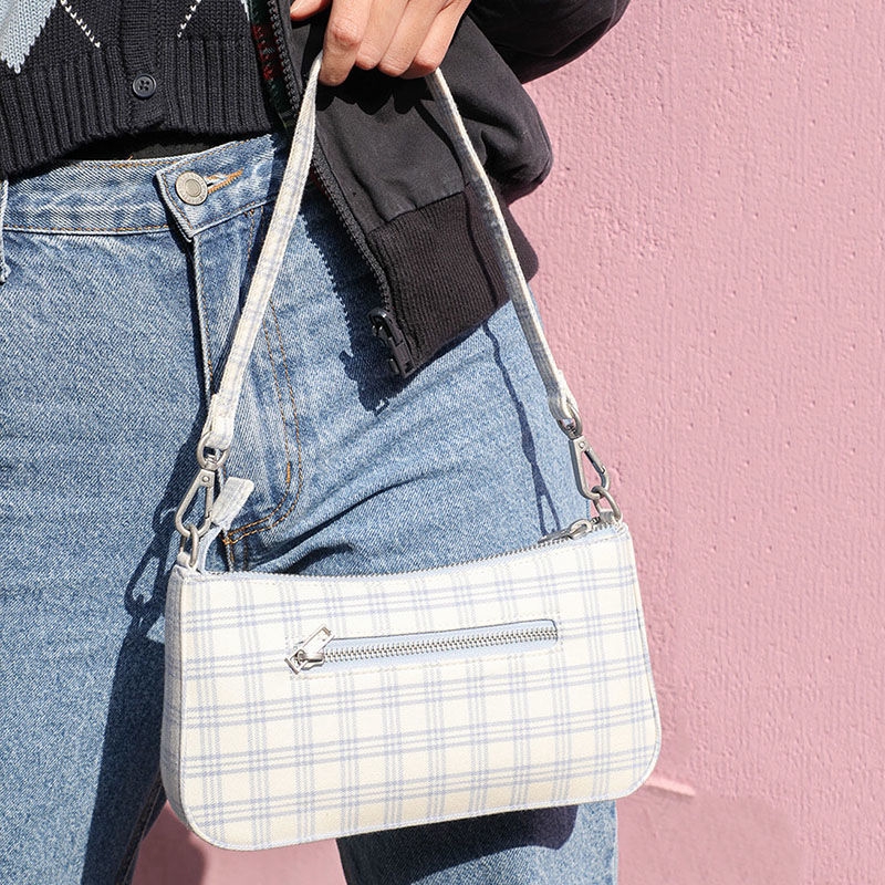 brandy melville shoulder bag