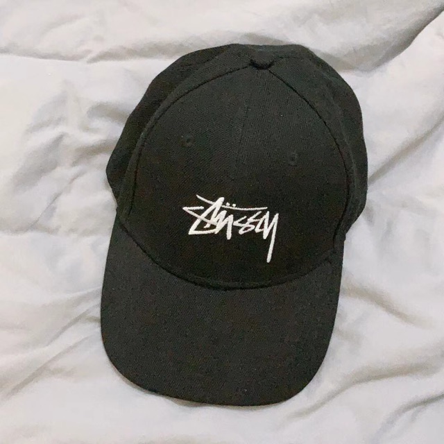 stussy black snapback