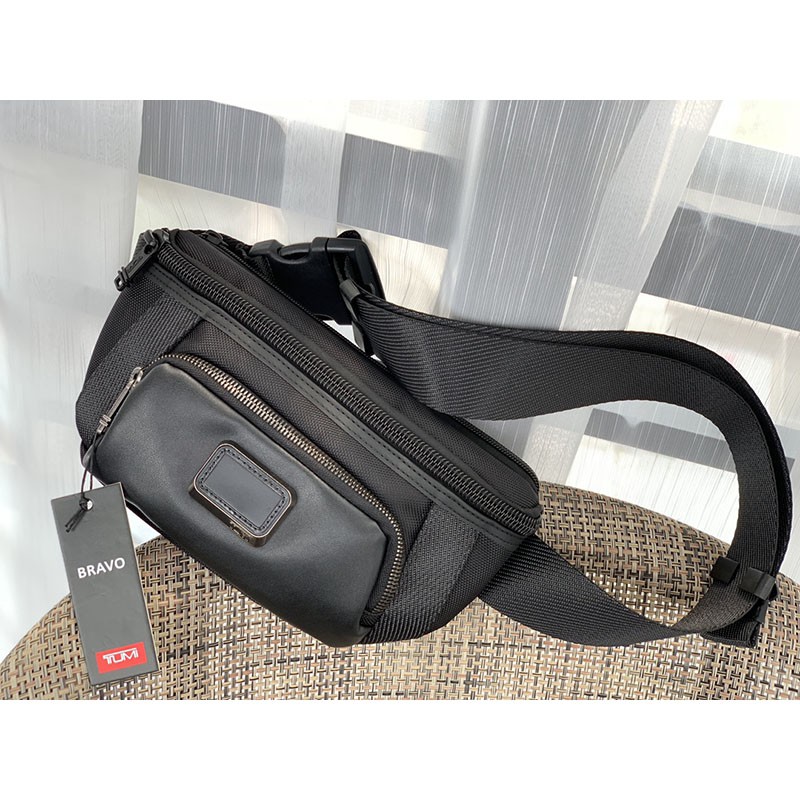 tumi fanny pack