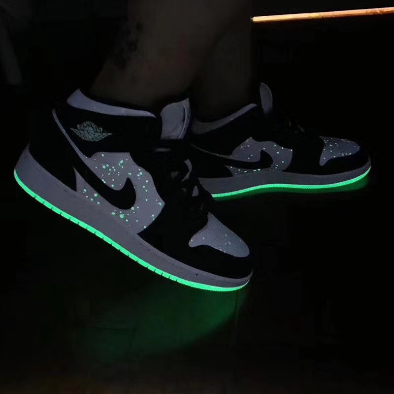 jordan 1 black with white sole