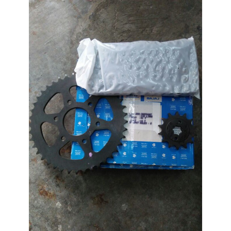 pulsar rs200 chain sprocket price