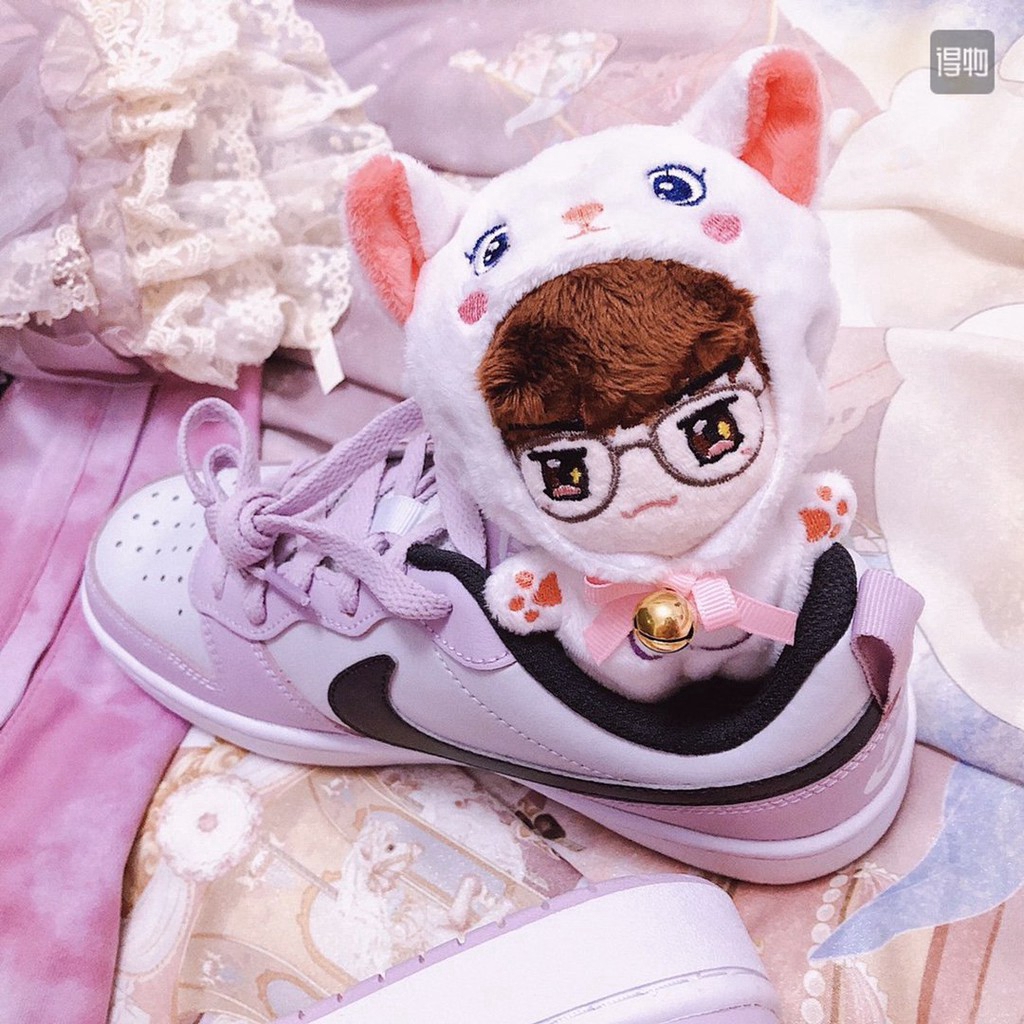 nike court borough low cherry