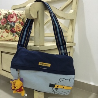 Authentic (Disney) Winnie The Pooh Authentic (Disney) Winnie The Pooh