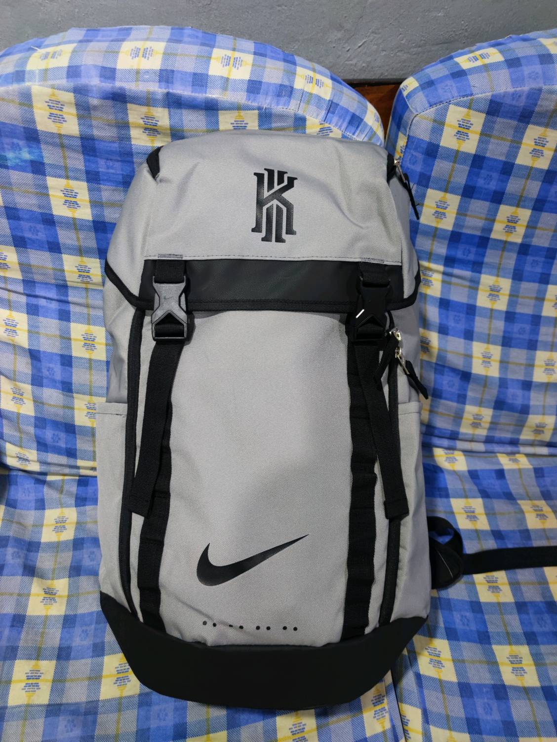nike kyrie backpack white