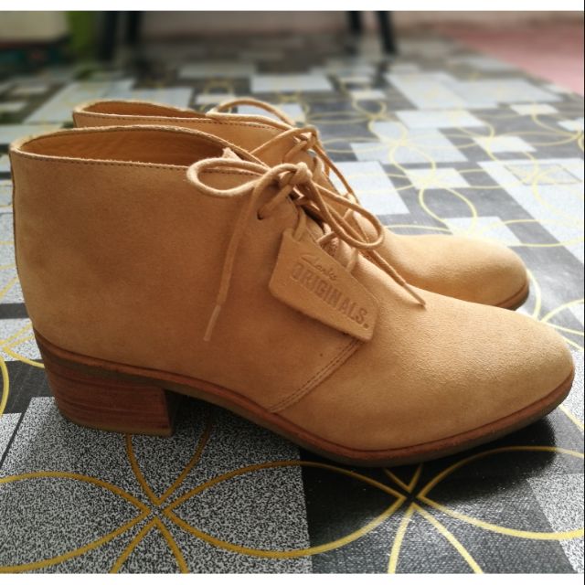 used clarks womens shoes