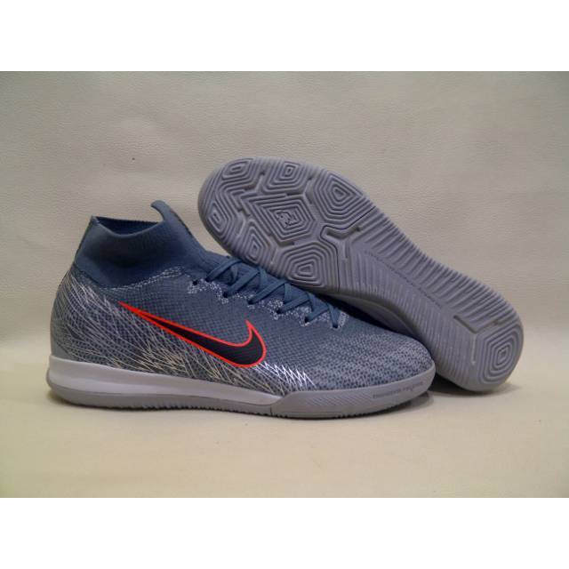 sepatu futsal nike mercurial