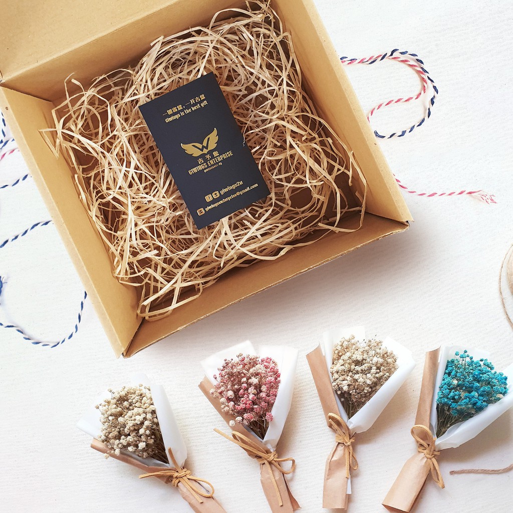Tiny DIY Bouquet with Mystery Gift Box Bouquet Kecil Tiny DIY Bouquet with Mystery Gift Box Bouquet Kecil