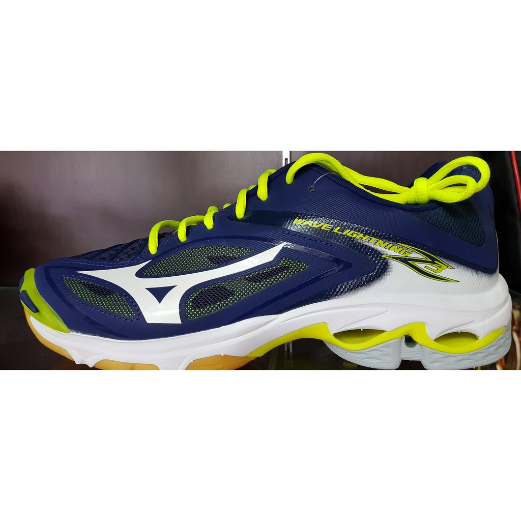 mizuno wave lightning z malaysia