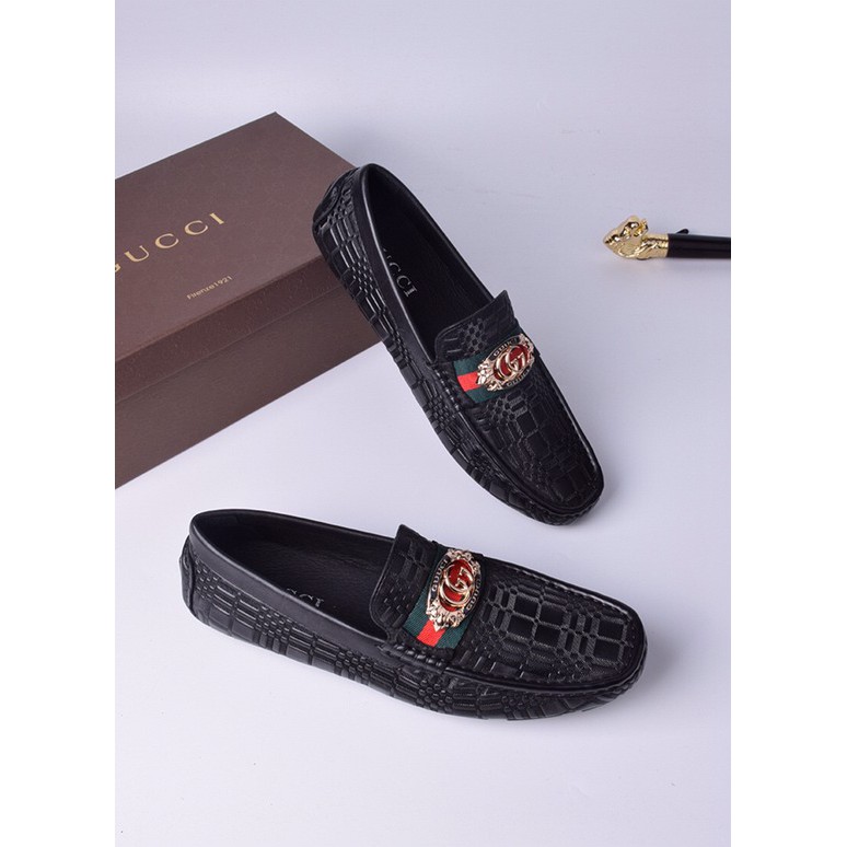 gucci flat sneakers