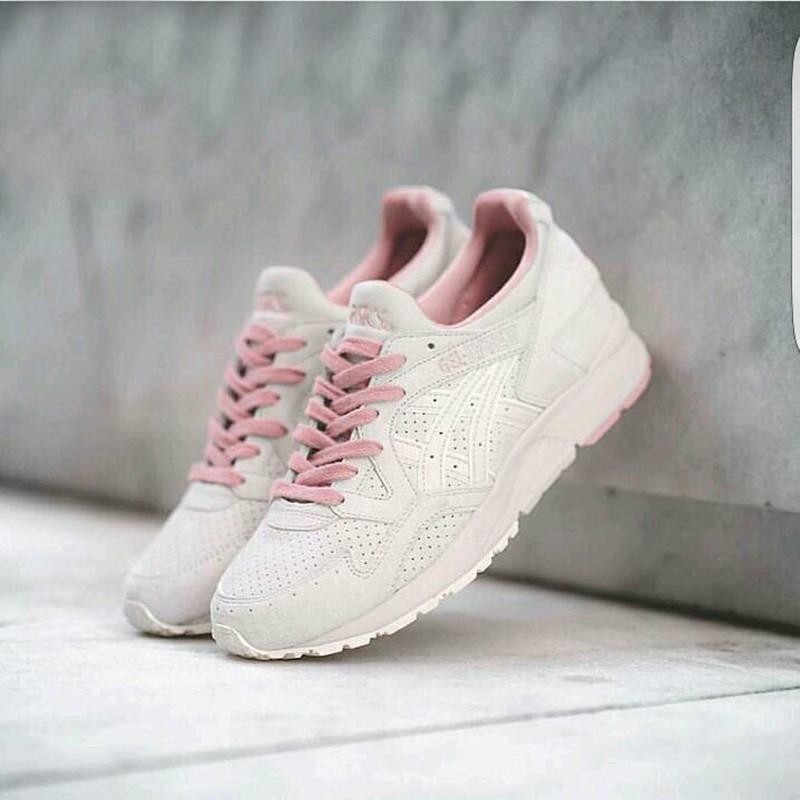 asics strawberries and cream