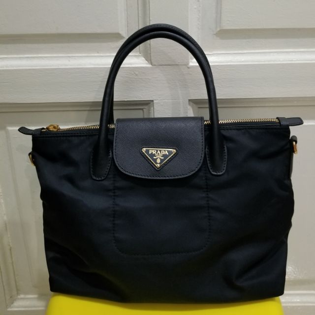 selling prada bag