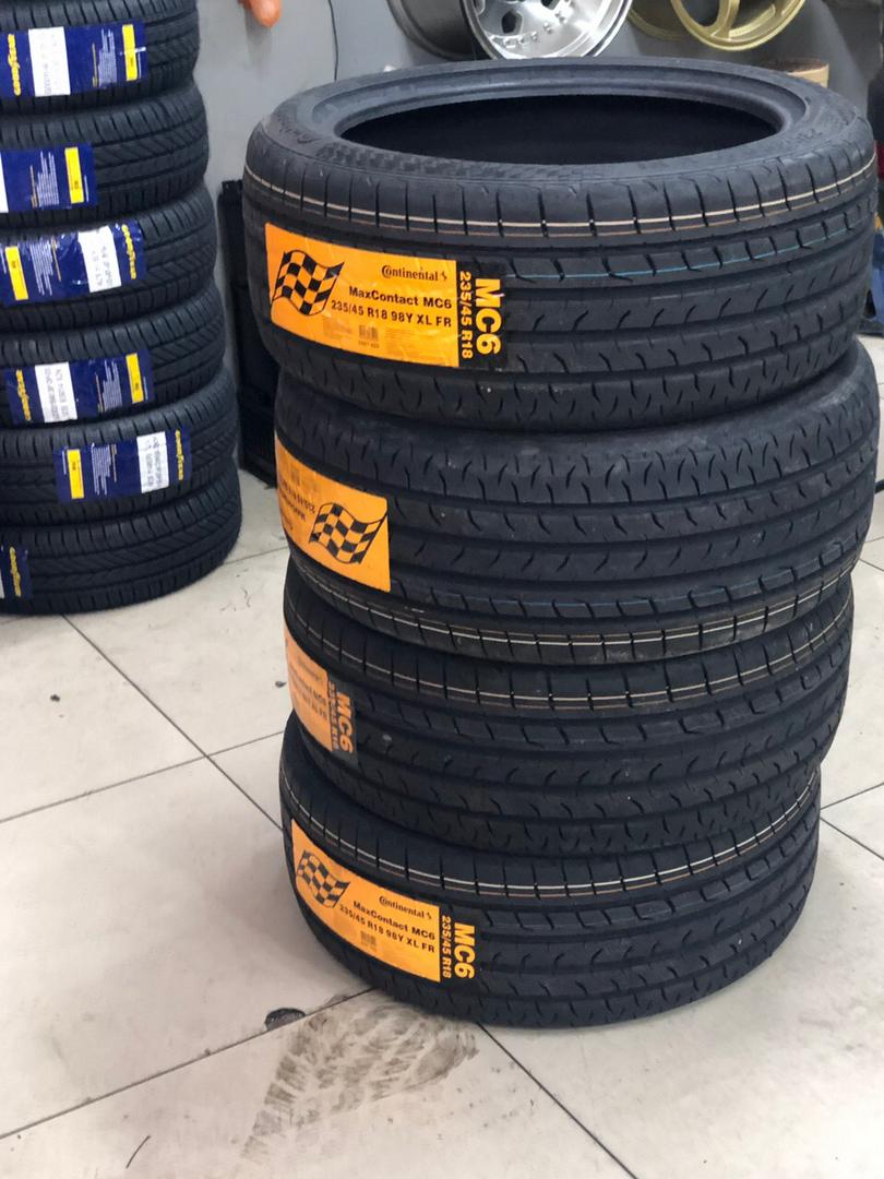 に値下げ！ GkJ230526-2 245/40 R18、Continental、2021年 - crumiller.com