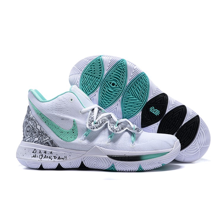 nike kyrie womens