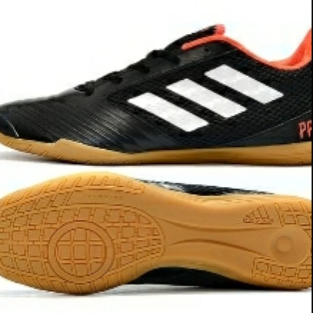 kasut futsal predator