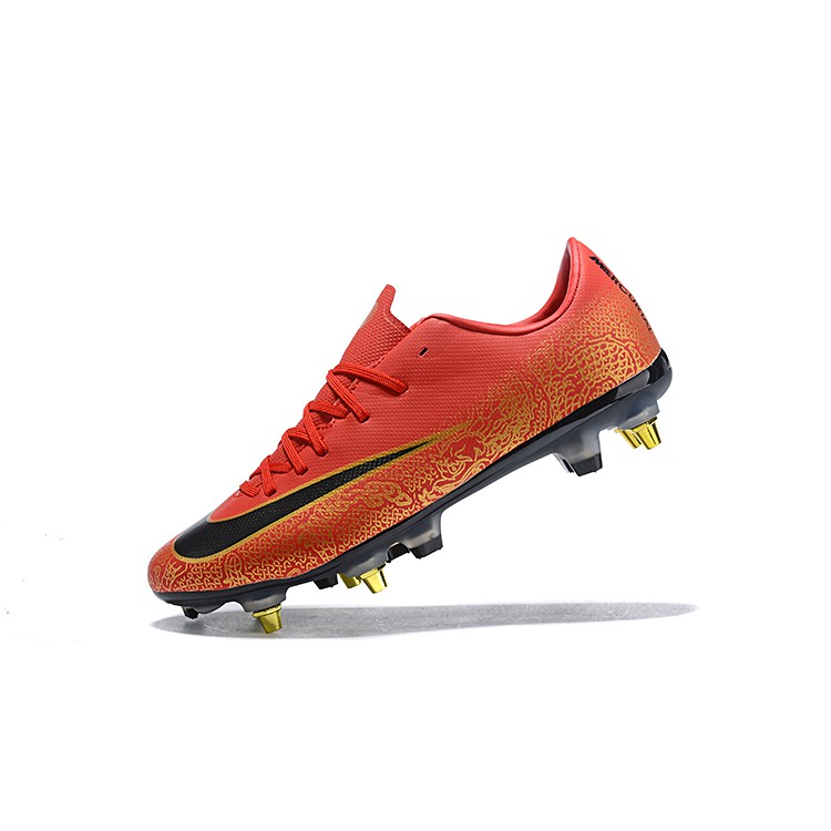 nike stud