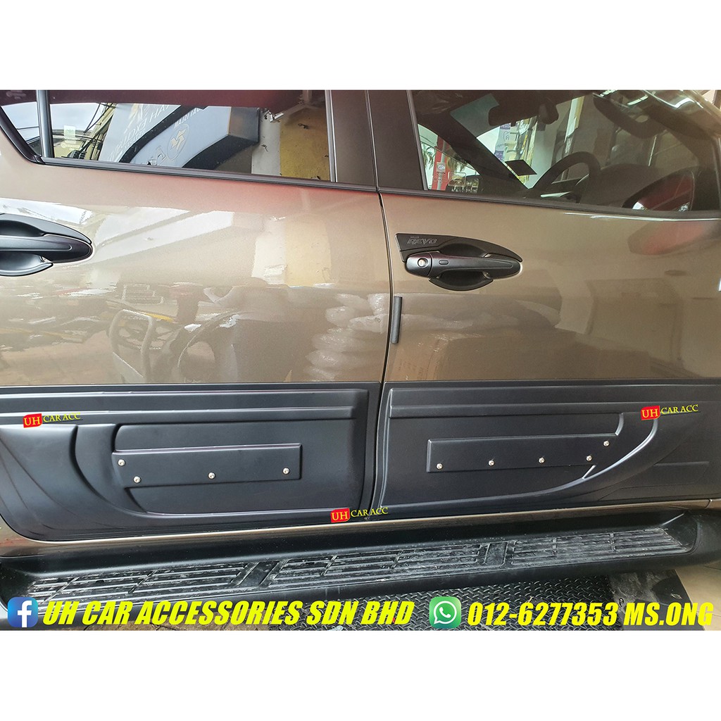 hilux door panel