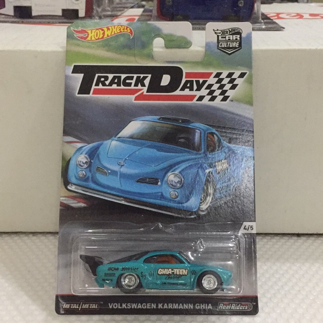 hot wheels volkswagen karmann ghia