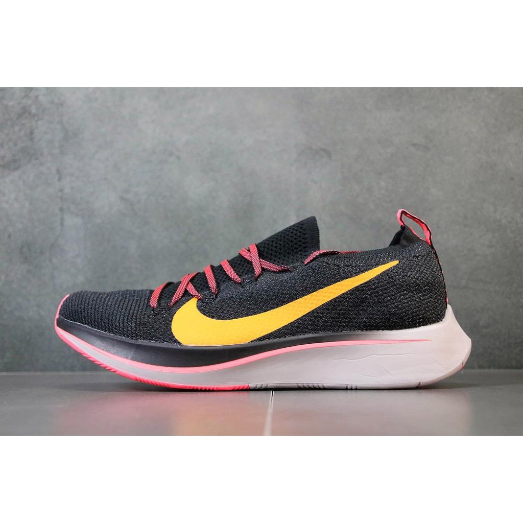 nike zoom fly flyknit 2019