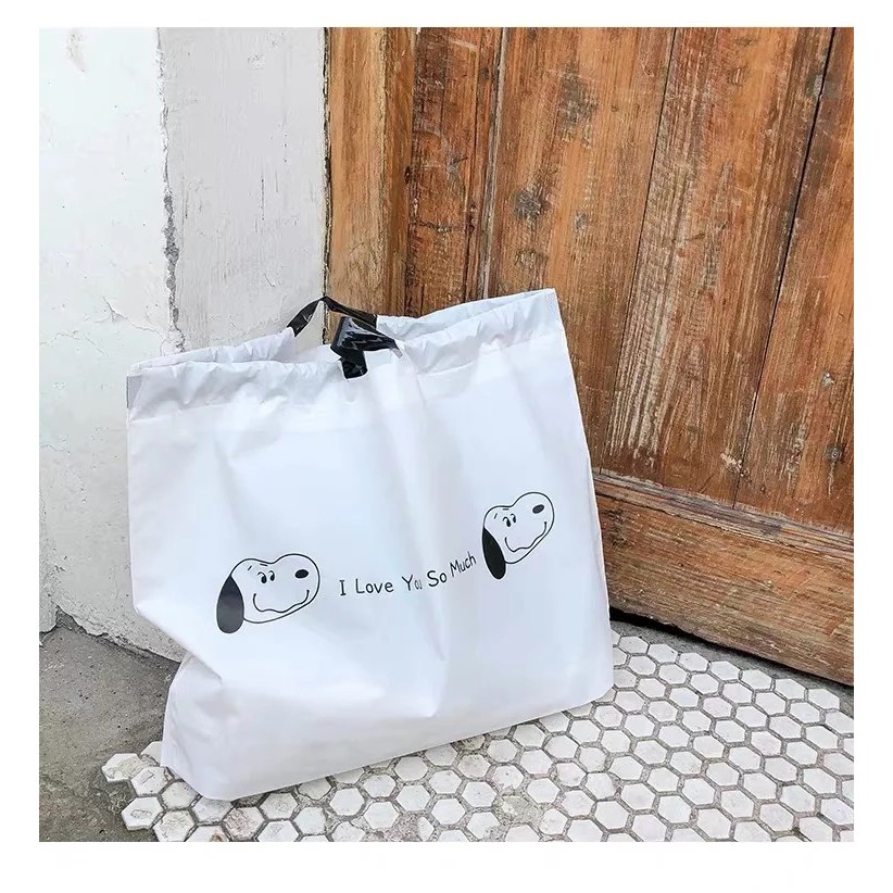 clothing store bags