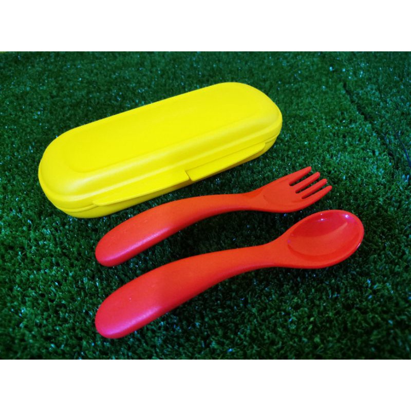 Tupperware CUTLERY SET with BOX
