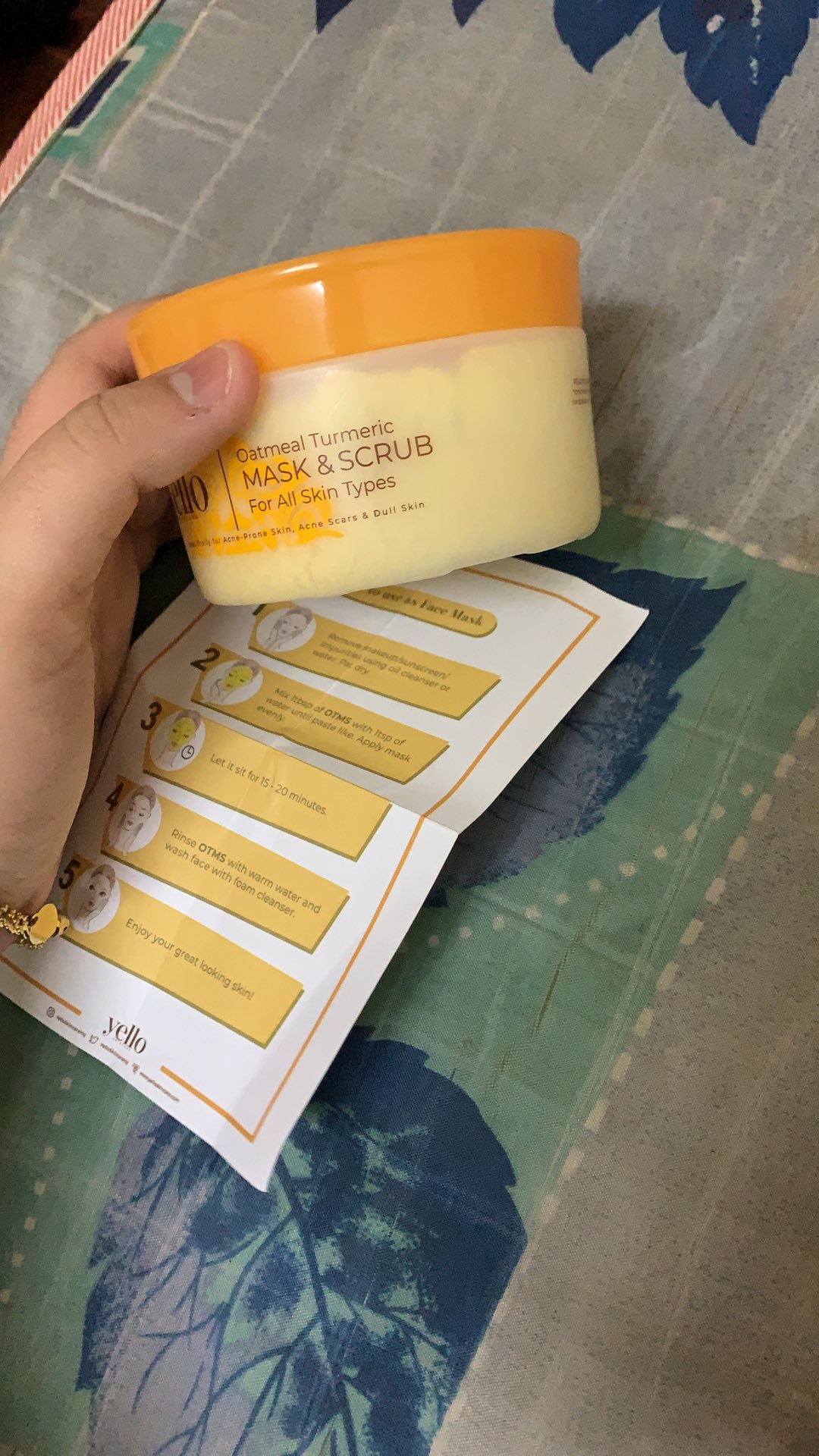 Download Ready Stock Yello Skincare Oatmeal Turmeric Face Mask Scrub Snowmeric Brightening Serum Trial Shopee Malaysia PSD Mockup Templates