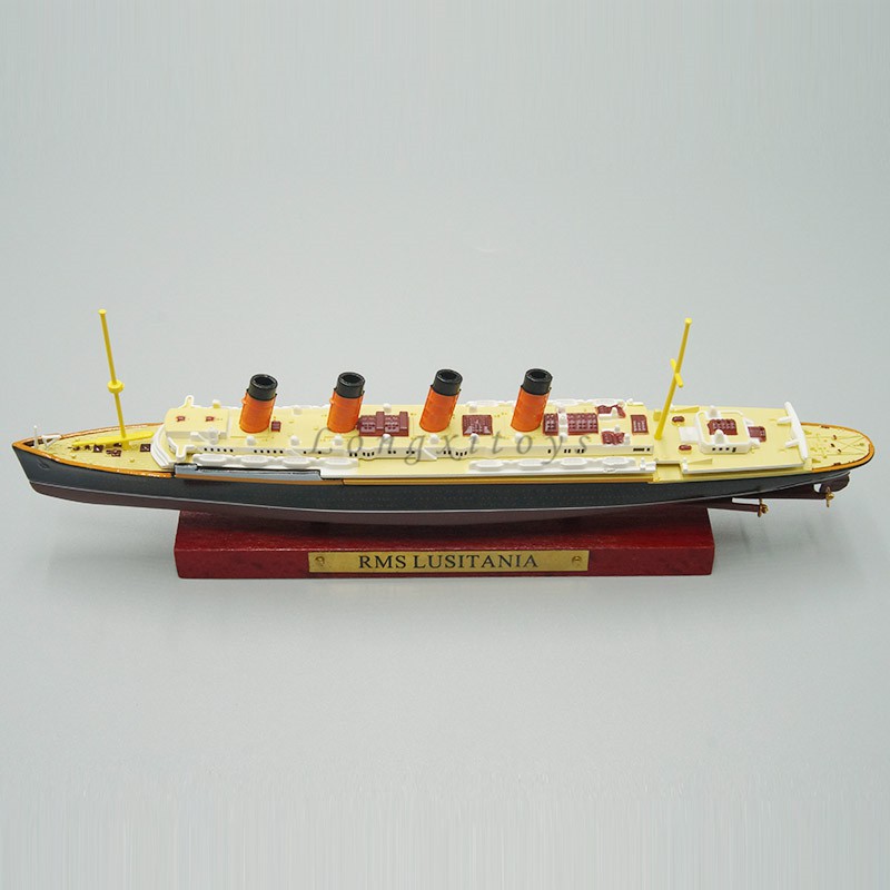 lusitania toy