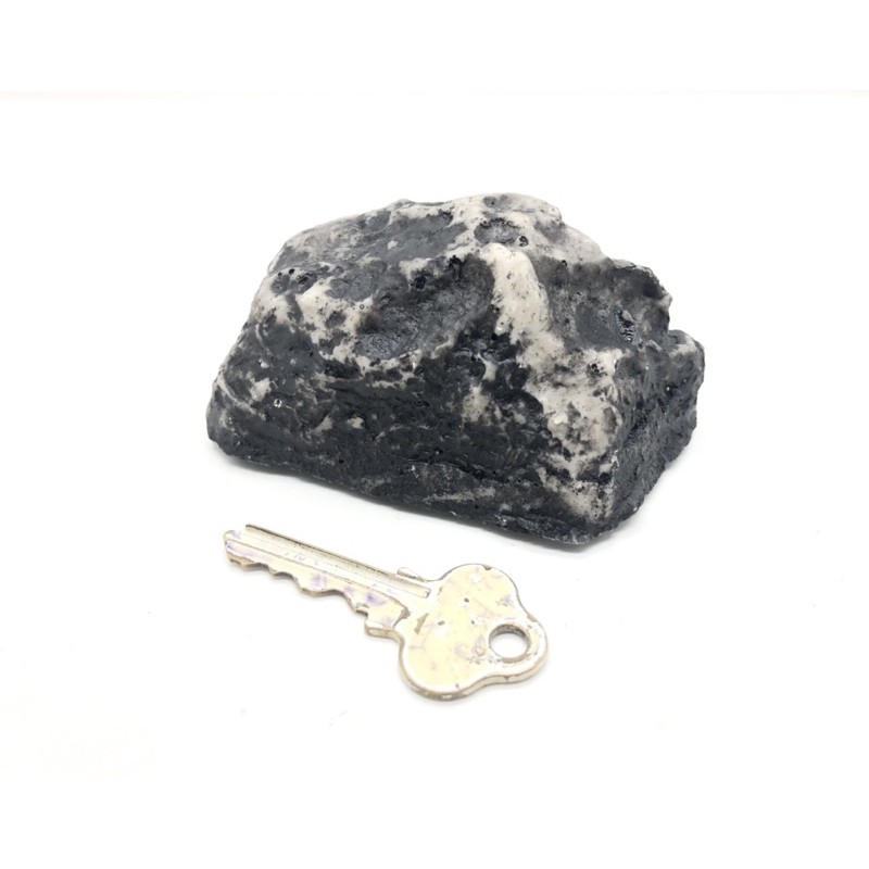 [Ready Stock Malaysia] Secret Resin Stone Rock Key Holder Compartment Home Security Living Storage