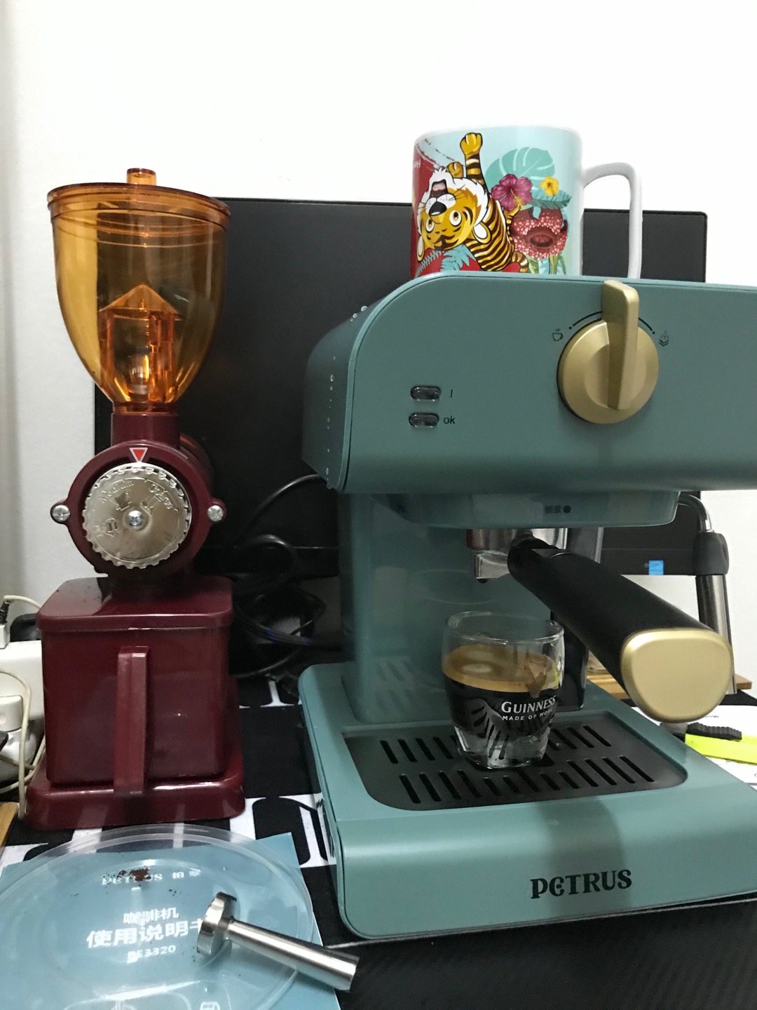 Petrus PE3320 Semiautomatic Italian Espresso Coffee Machine with steam