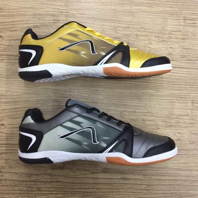 futsal shoes shopee