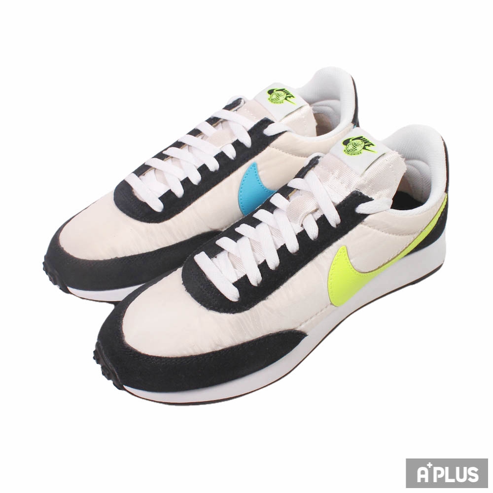 nike tailwind classic