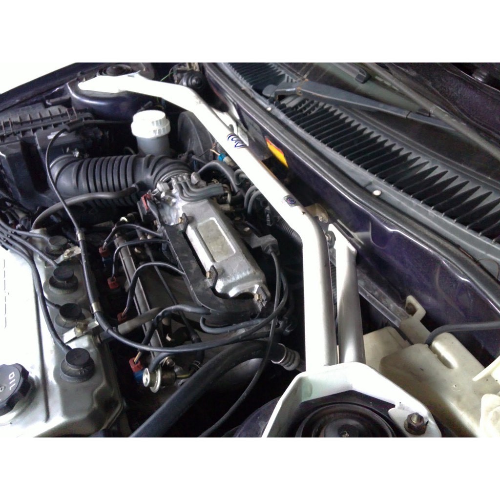 Ultra Racing 100 ORI Front Strut Bar Proton Wira/Satria/Putra/GTI/Gen2