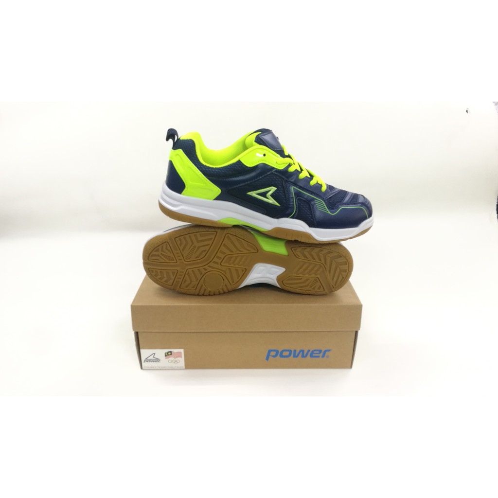 bata badminton shoes