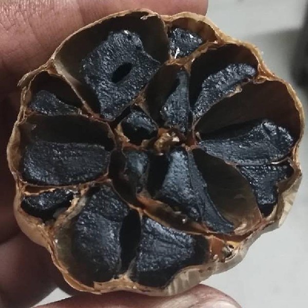 黑蒜（多瓣） Fermented Black garlic （Multi petal)500g 黑蒜 heisuan