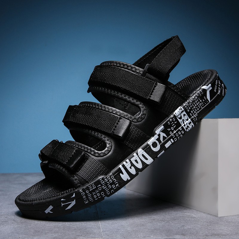 2022 New Sandals Korean  Comfortable Beach Men shoes  Couple 