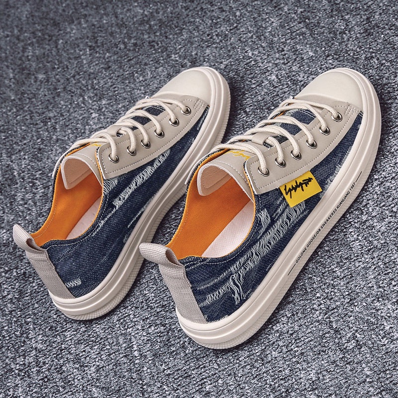 Men's Shoes 2022 Summer New Style Korean Version Trendy Canvas Versatile Sports Casual Sneakers男鞋子2022夏季新款韩版潮流帆布鞋男士百搭运动休闲板鞋透气布鞋Sepatu lelaki 2022 musim panas Kanvas baru Korea sepatu lelaki sukan dan papan hiburan sepatu pakaian yang boleh bernafas