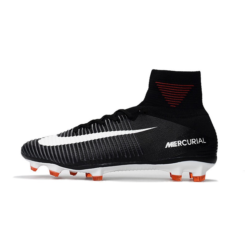 popular soccer shoes