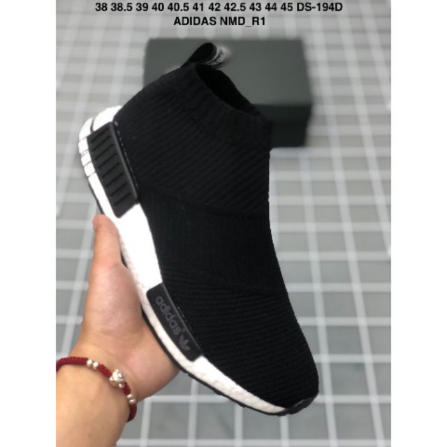 nmd r1 casual