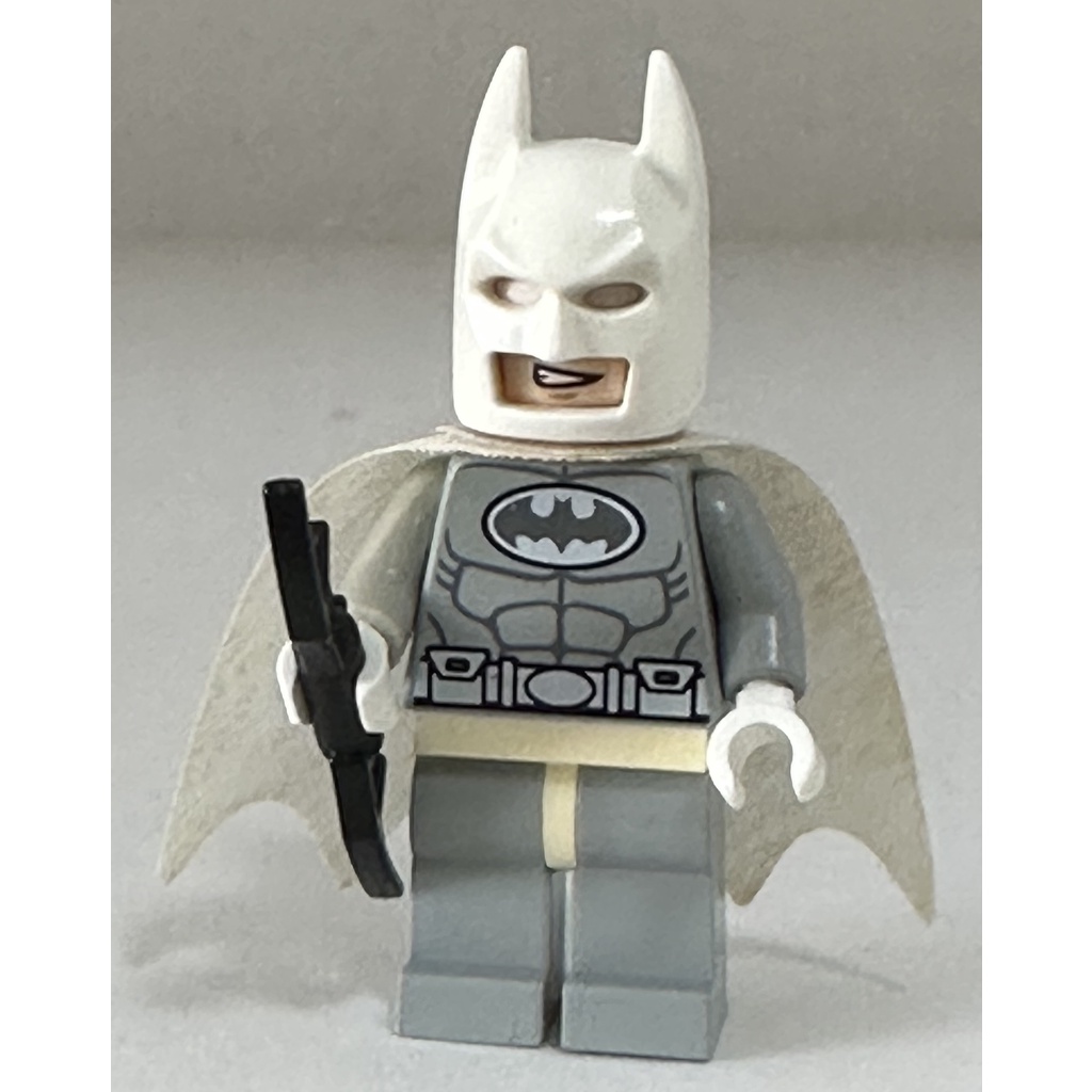 sh047 Lego DC Super Heroes 76000 - Arctic Batman Minifigure w Batarang |  Shopee Malaysia