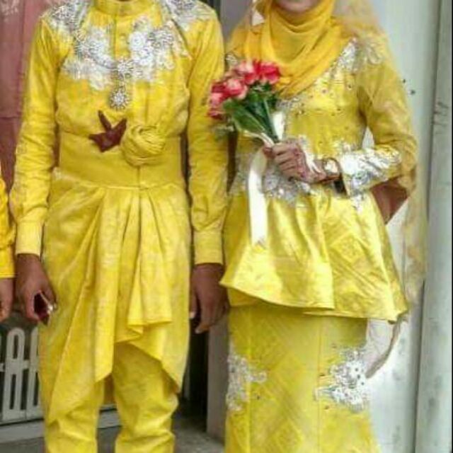 20 Inspirasi Baju Pengantin Songket Kuning Lamaz Morradean