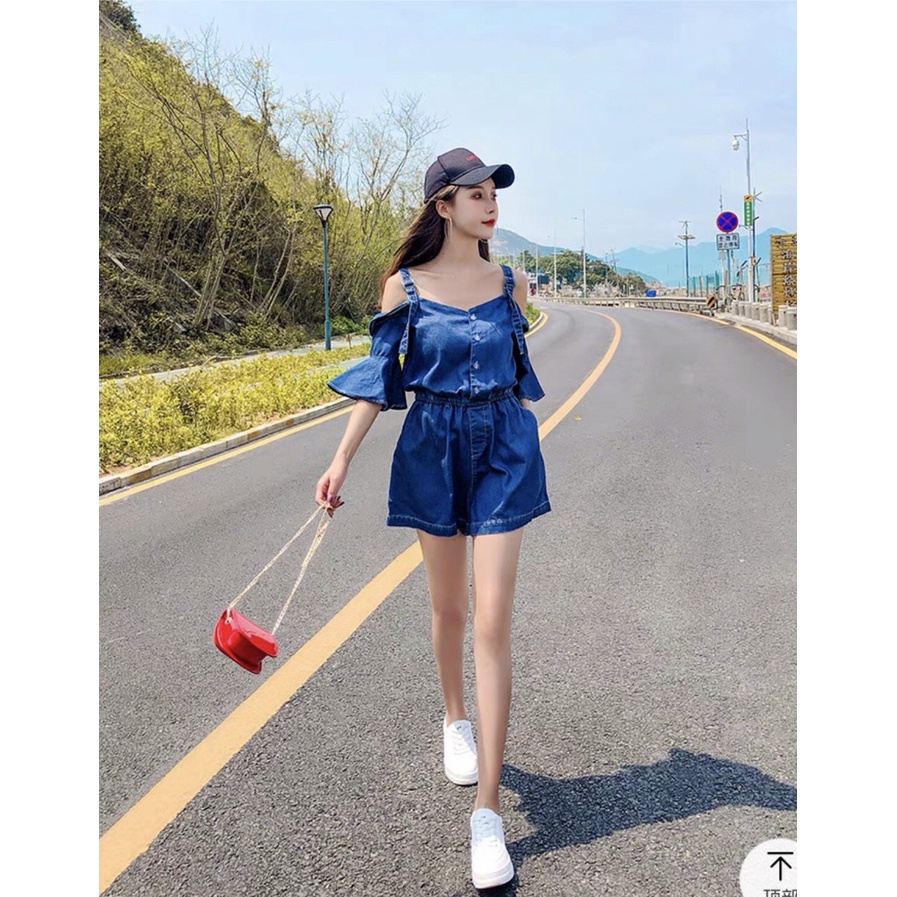 Jumpsuit shorts spaghetti straps off shoulder with flared sleeves and duckweed design