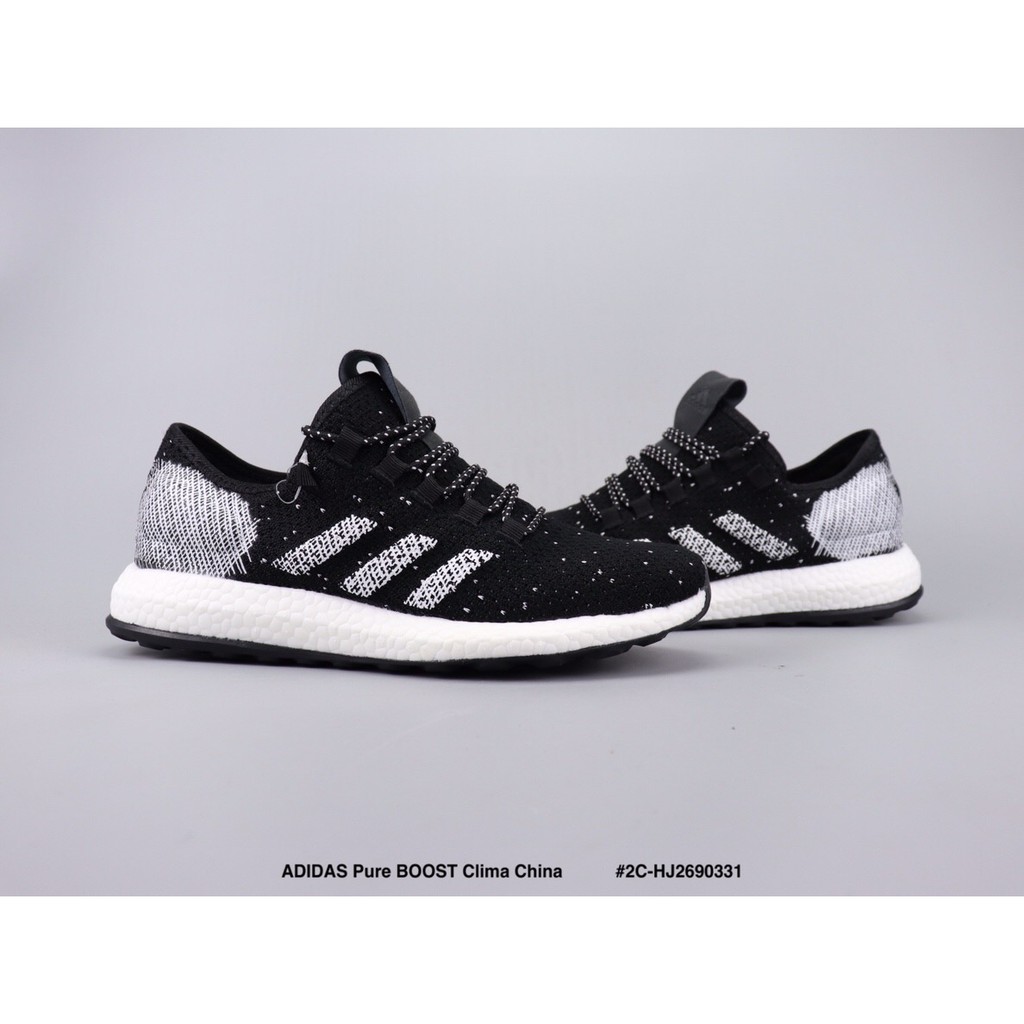 pure black sports shoes